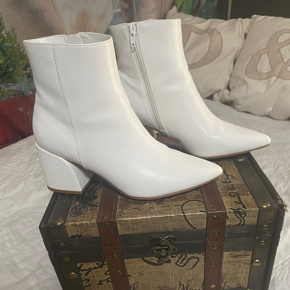Madden girls boots. Worn once
